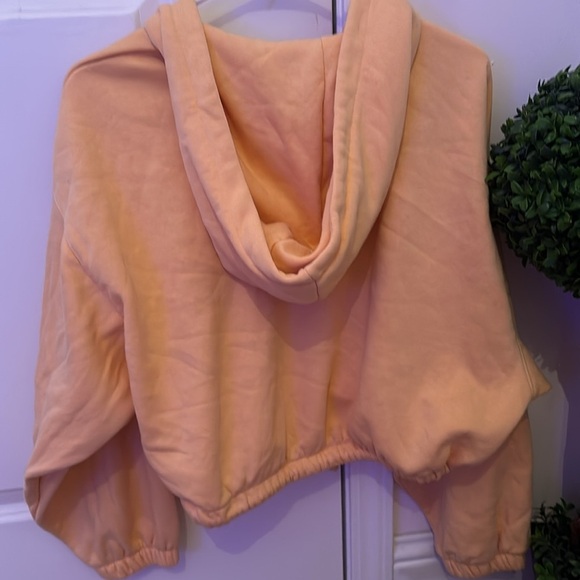 Cute H&M orange zip up hoodie😍🧡 - Picture 3 of 3